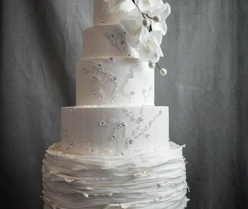 Italy’s most stunning white Wedding Cake
