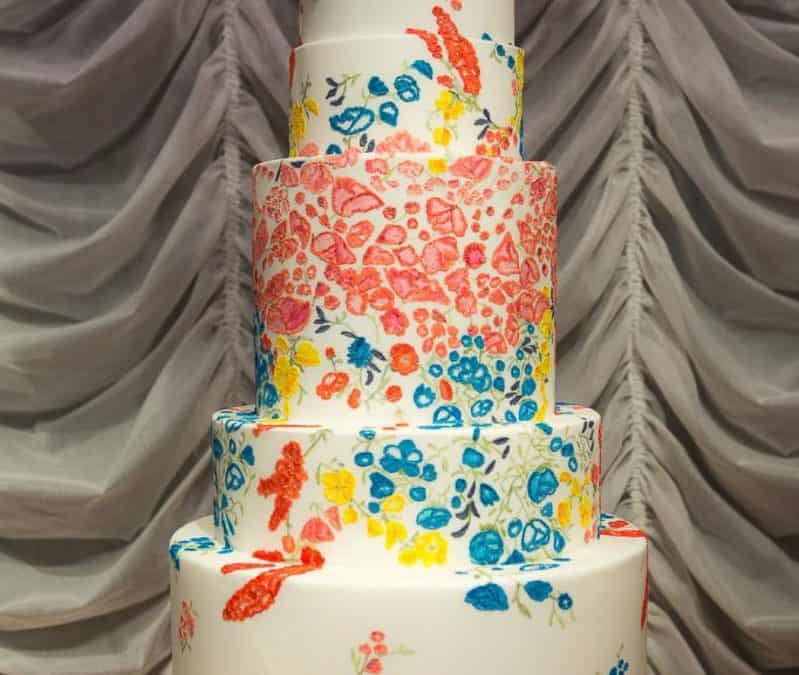 Oscar De La Renta Inspired Wedding Cake, Tuscany